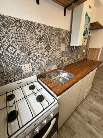 VENTA MONOAMBIENTE CON BALCON SALIENTE EN FRENTE AL PASEO ALDREY
