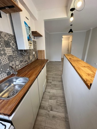 VENTA MONOAMBIENTE CON BALCON SALIENTE EN FRENTE AL PASEO ALDREY