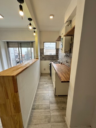 VENTA MONOAMBIENTE CON BALCON SALIENTE EN FRENTE AL PASEO ALDREY