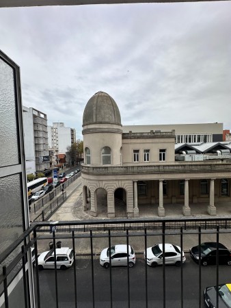 VENTA MONOAMBIENTE CON BALCON SALIENTE EN FRENTE AL PASEO ALDREY