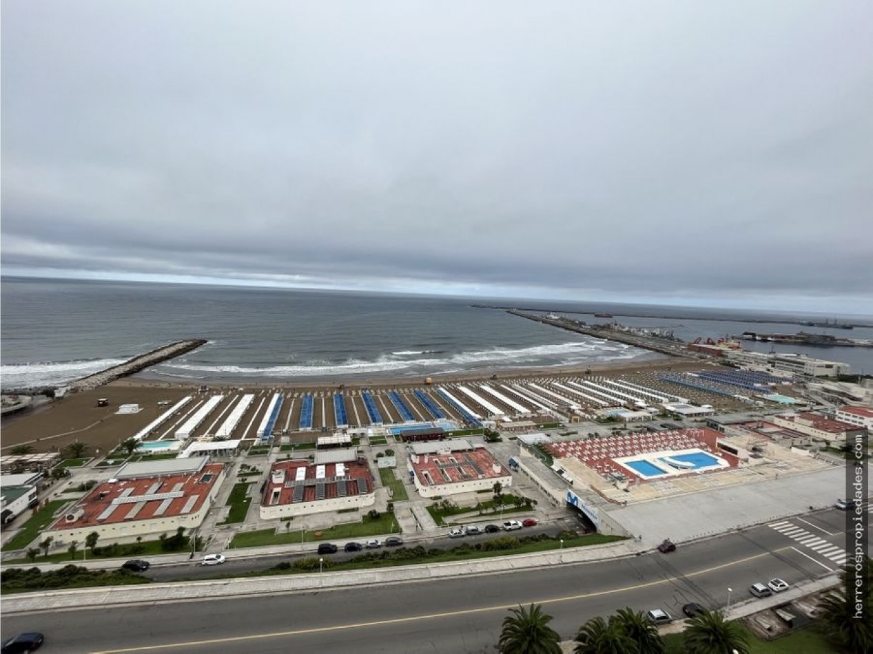 DEPTO 4 AMBIENTES CON VISTA AL MAR ZONA PLAYA GRANDE