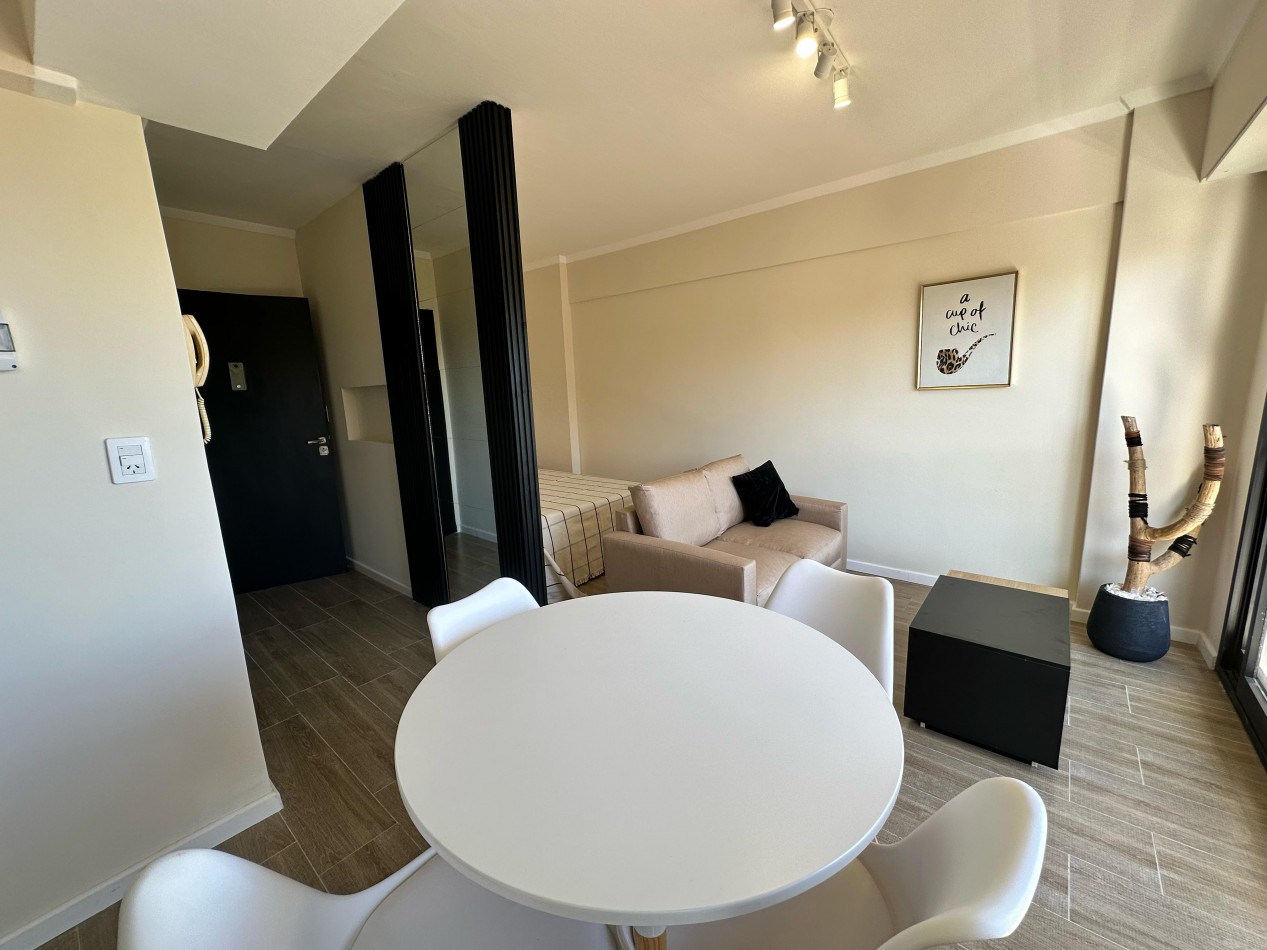 VENTA MONOAMBIENTE CON BALCON CORRIDO