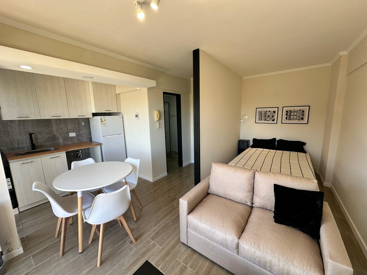 VENTA MONOAMBIENTE CON BALCON CORRIDO