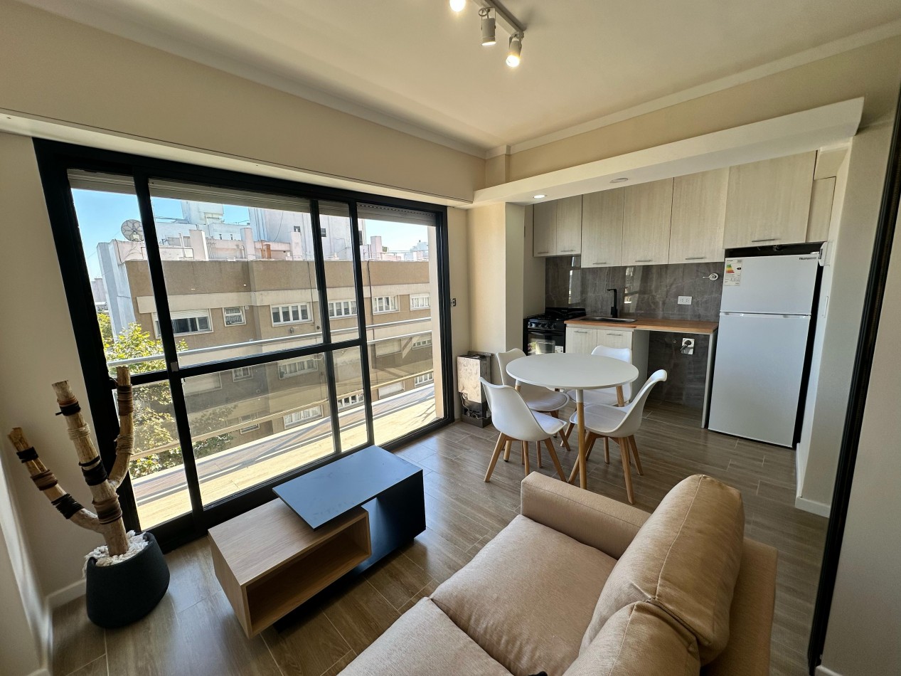 VENTA MONOAMBIENTE CON BALCON CORRIDO