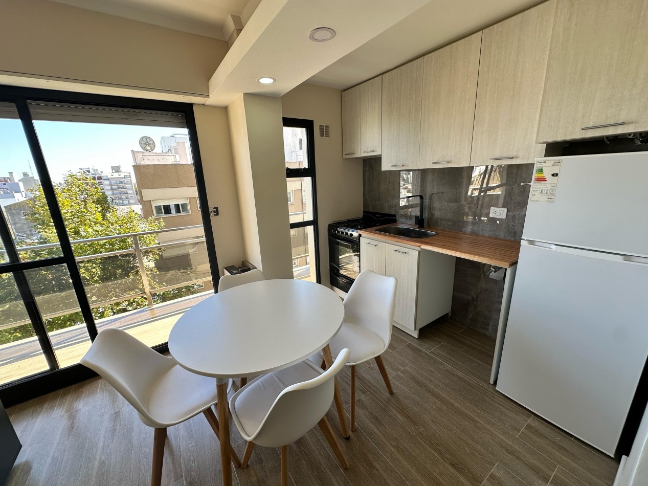 VENTA MONOAMBIENTE CON BALCON CORRIDO