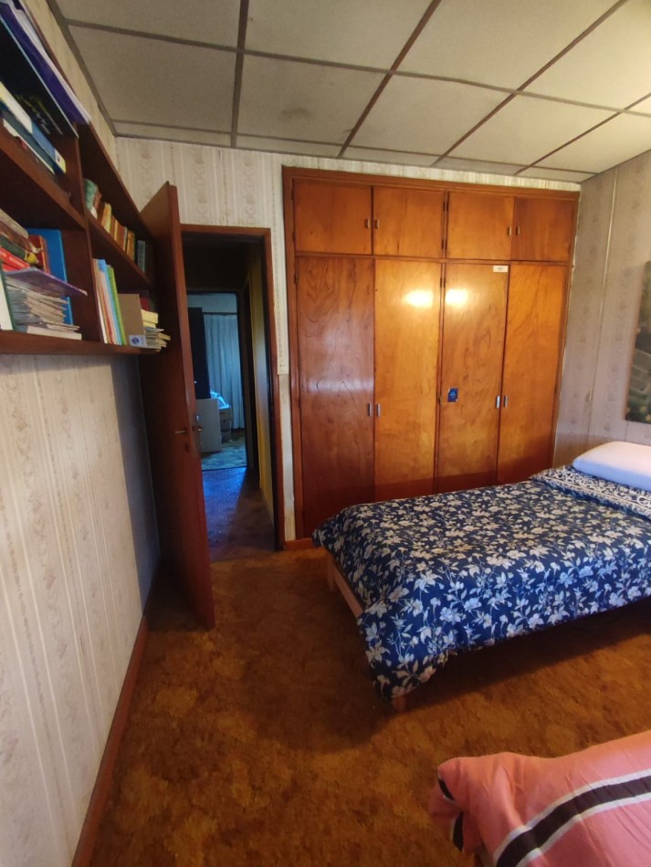ALQUILER CHALET DE 5 AMBIENTES CON PARQUE