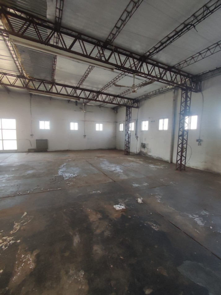 ALQUILER COMERCIAL VARIOS RUBROS