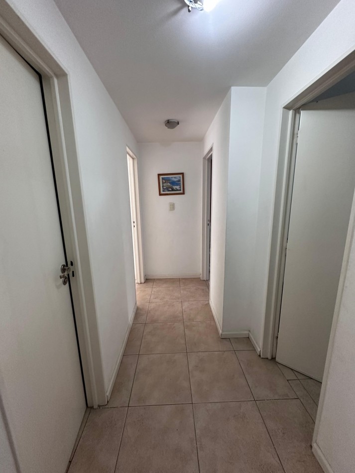 VENTA SEMIPISO 3 AMBIENTES CON BALCON CORRIDO