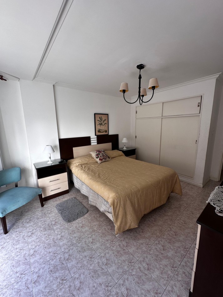 VENTA SEMIPISO 3 AMBIENTES CON BALCON CORRIDO