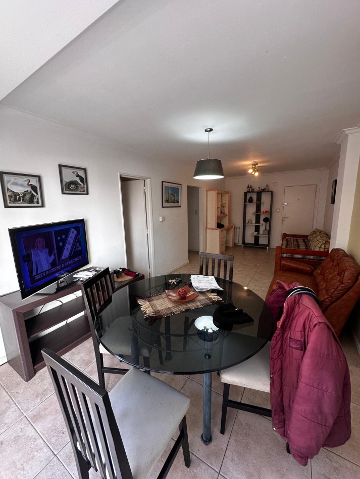 VENTA SEMIPISO 3 AMBIENTES CON BALCON CORRIDO
