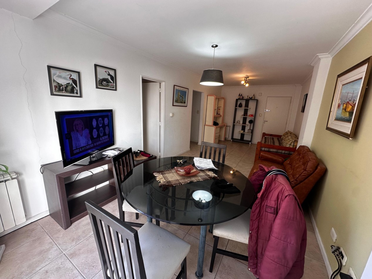 VENTA SEMIPISO 3 AMBIENTES CON BALCON CORRIDO
