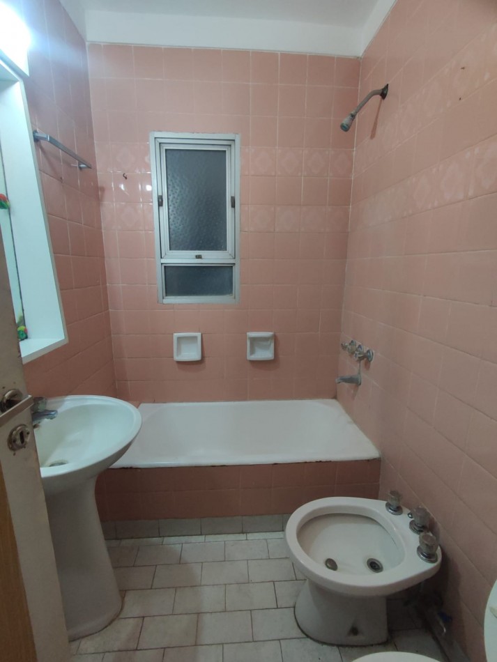 ALQUILER MONOAMBIENTE CON VISTA PARCIAL AL MAR