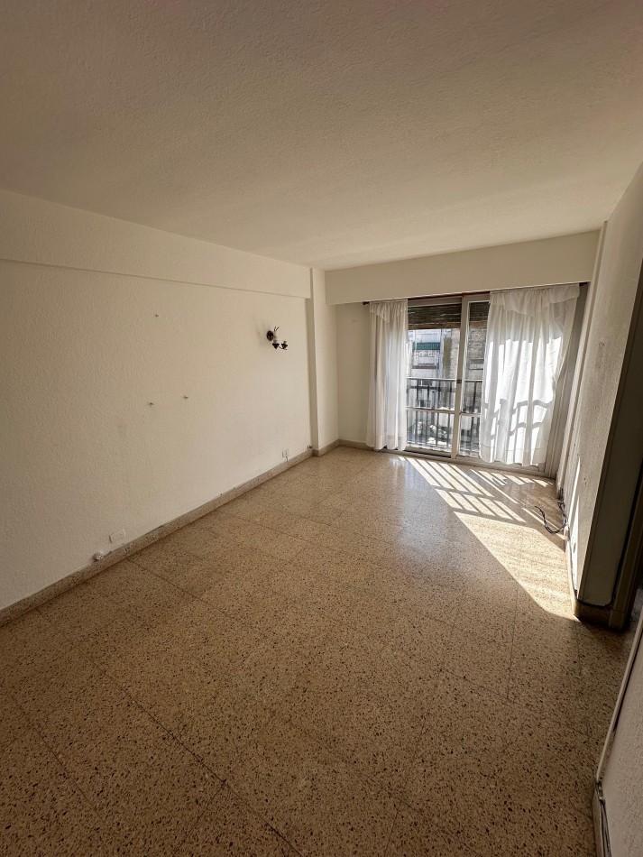 VENTA MONOAMBIENTE CON VISTA AL MAR PALACIO EDEN