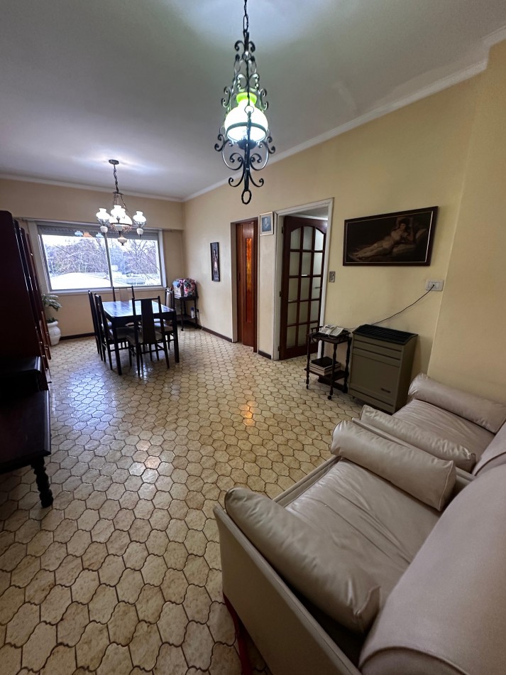 VENTA DEPARTAMENTO 3 AMBIENTES ZONA CLINICA COLON