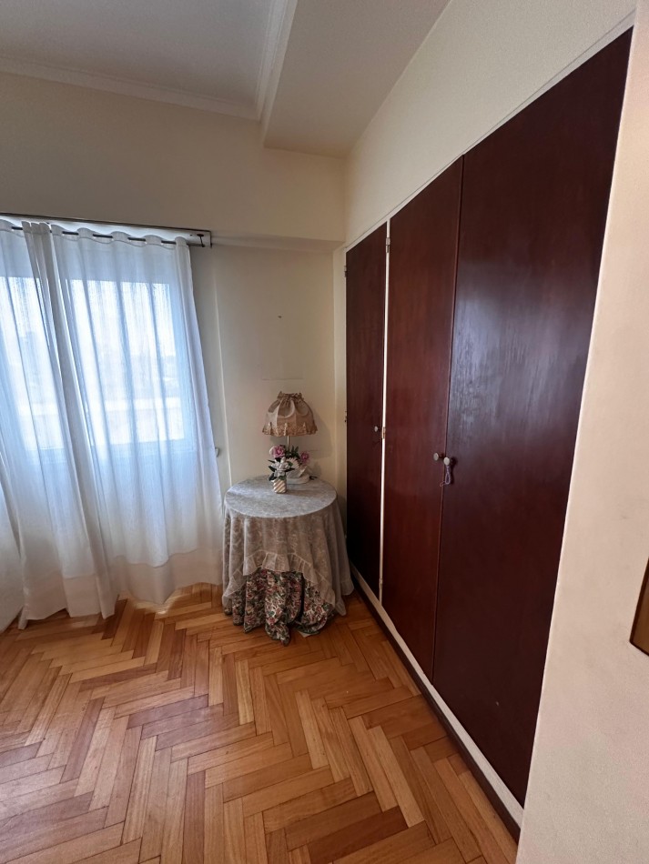 VENTA DEPARTAMENTO 3 AMBIENTES ZONA CLINICA COLON