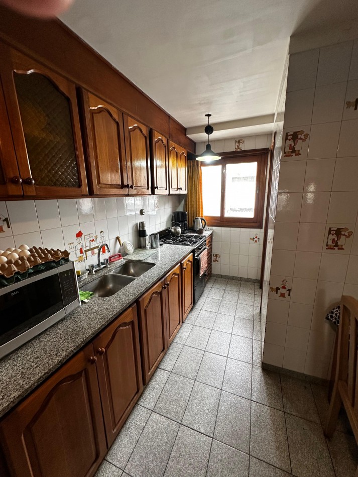 VENTA 3 AMBIENTES CON BALCON CORRIDO, PATIO Y QUINCHO