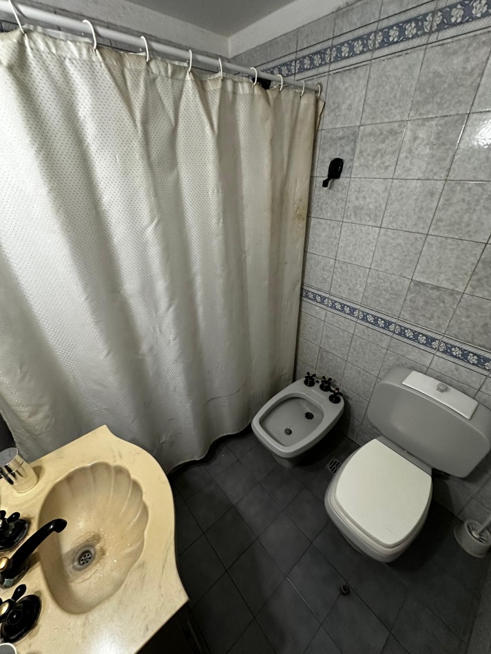 VENTA 3 AMBIENTES CON BALCON CORRIDO, PATIO Y QUINCHO