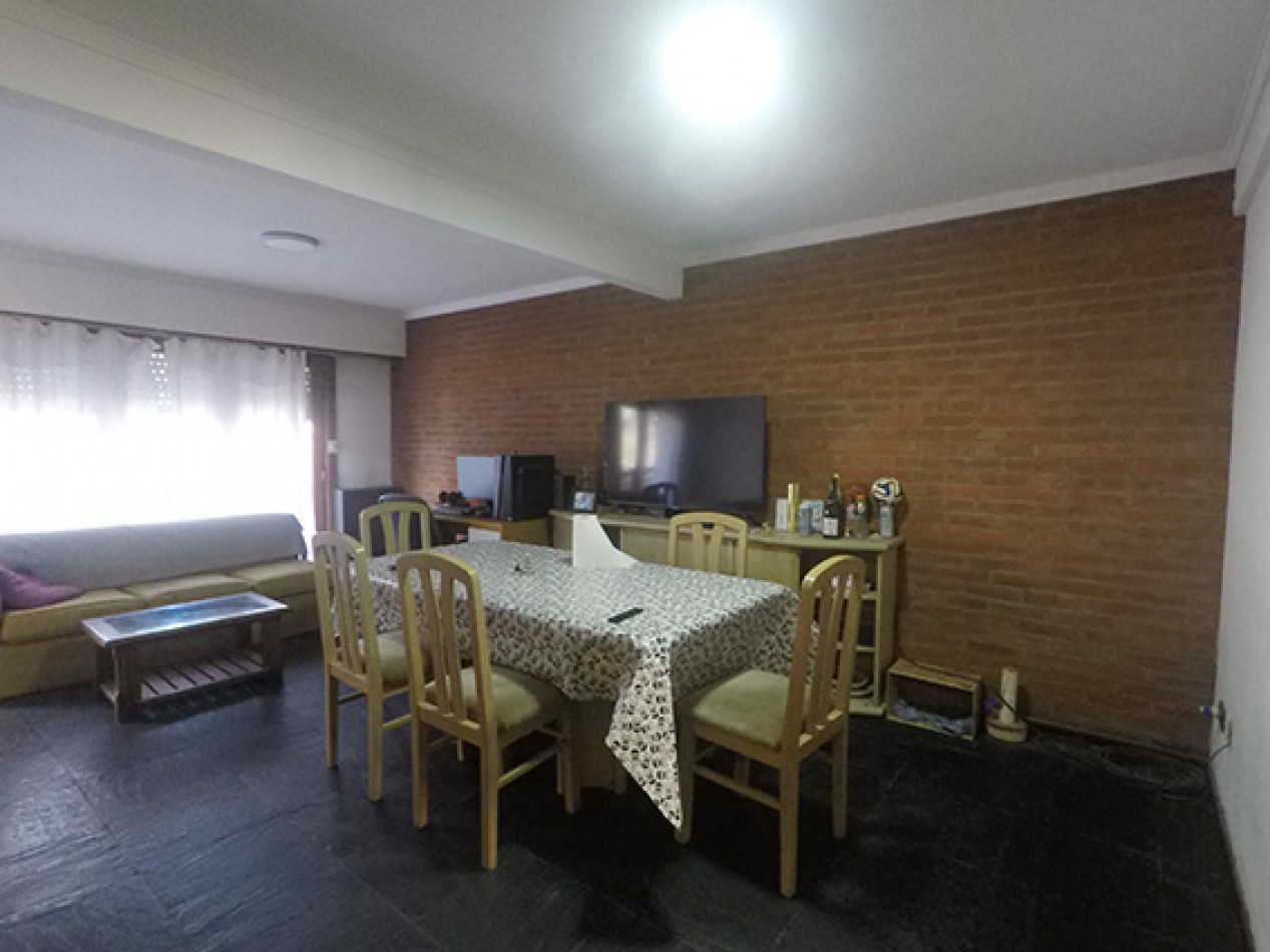VENTA 3 AMBIENTES CON BALCON CORRIDO, PATIO Y QUINCHO