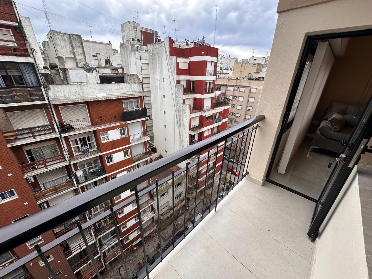 VENTA HERMOSO DEPARTAMENTO 3 AMBIENTES RECICLADO A NUEVO