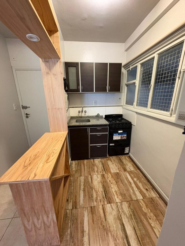 VENTA DEPARTAMENTO 2 AMBIENTES CON BALCON ZONA CENTRO