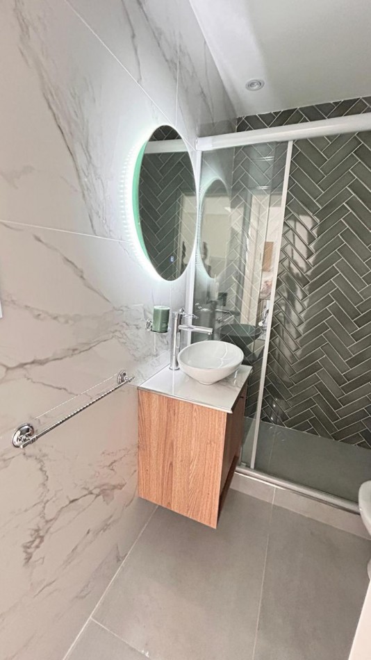 DEPARTAMENTO 3 AMBIENTES AL FRENTE CON BALCON