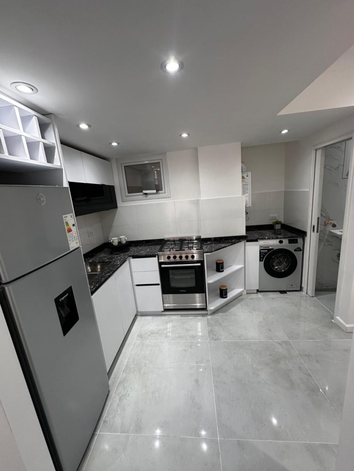 DEPARTAMENTO 3 AMBIENTES AL FRENTE CON BALCON