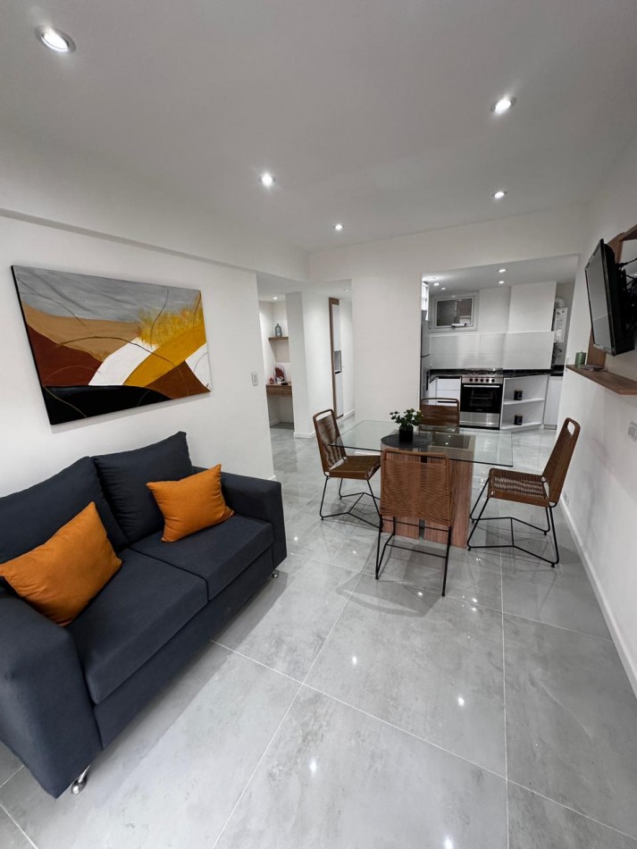 DEPARTAMENTO 3 AMBIENTES AL FRENTE CON BALCON