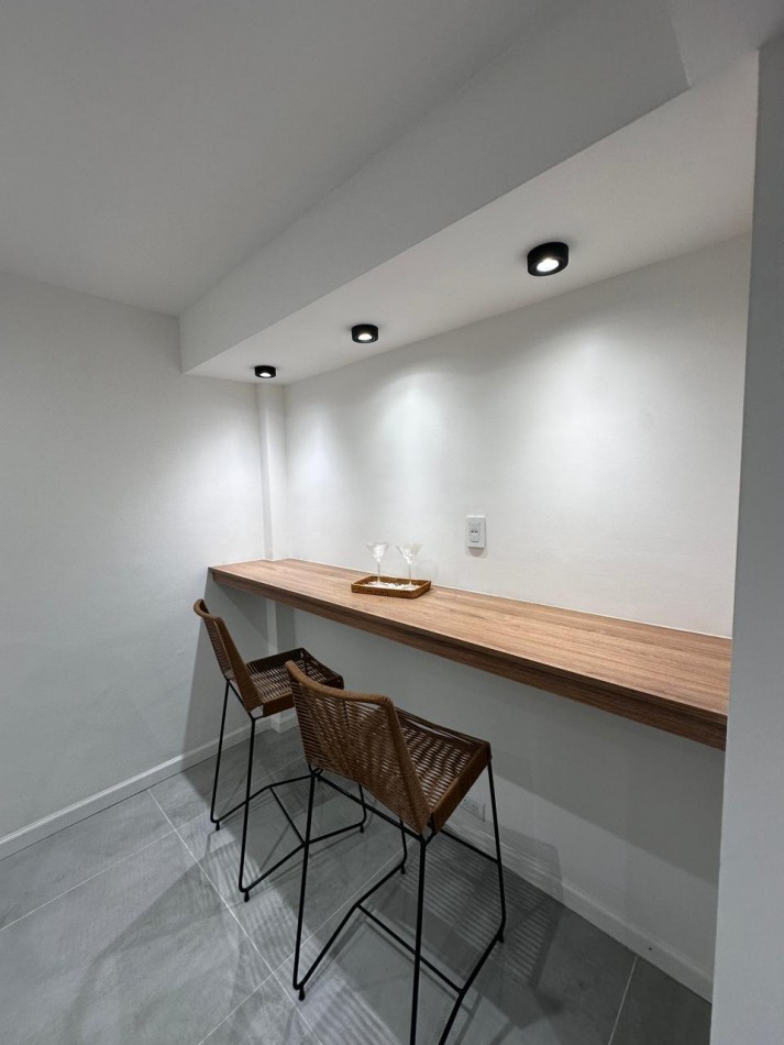 DEPARTAMENTO 3 AMBIENTES AL FRENTE CON BALCON