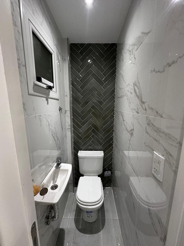 DEPARTAMENTO 3 AMBIENTES AL FRENTE CON BALCON