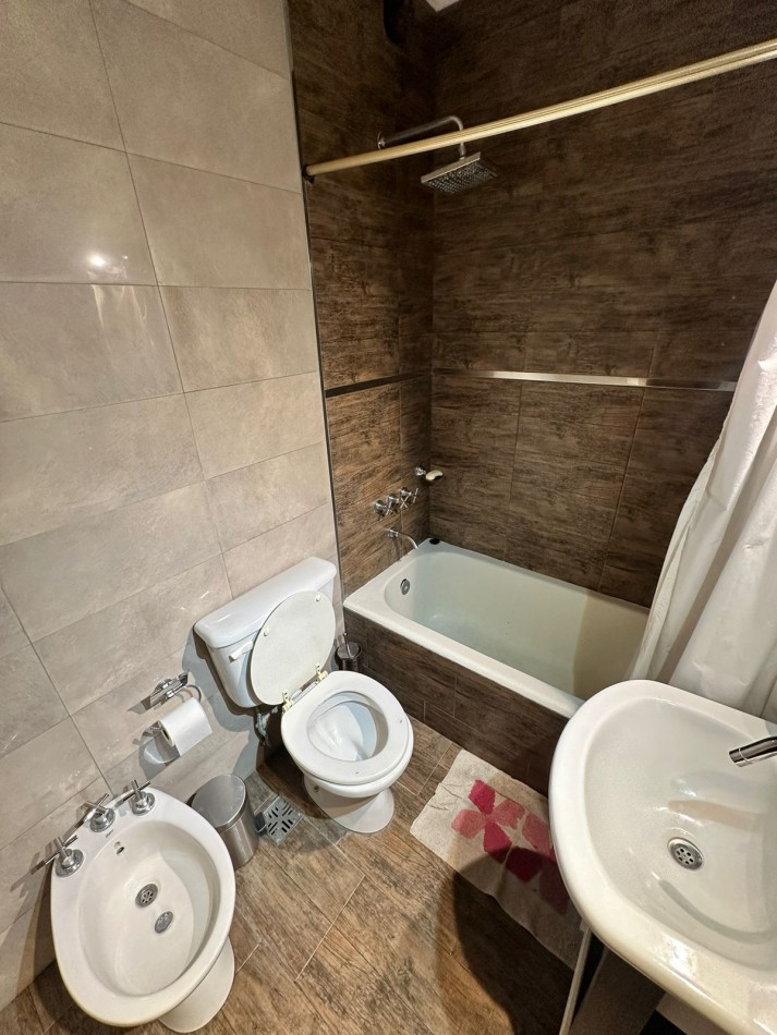 VENTA DEPARTAMENTO 3 AMBIENTES CON BALCON Y VISTA PARCIAL AL MAR