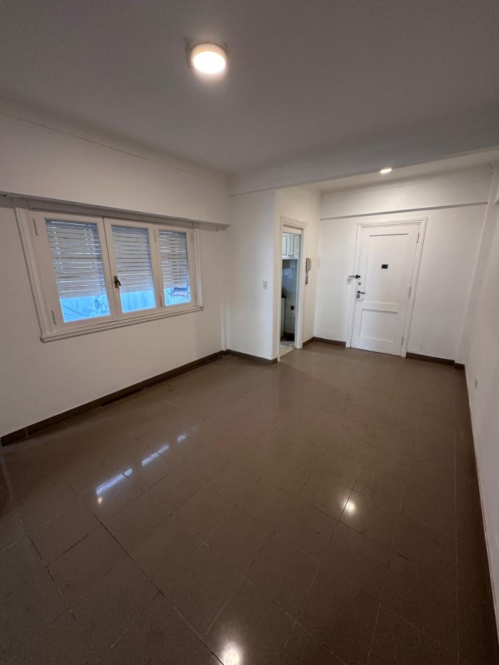 ALQUILER DEPTO 3 AMBIENTES CON DEPENDENCIA ZONA GUEMES