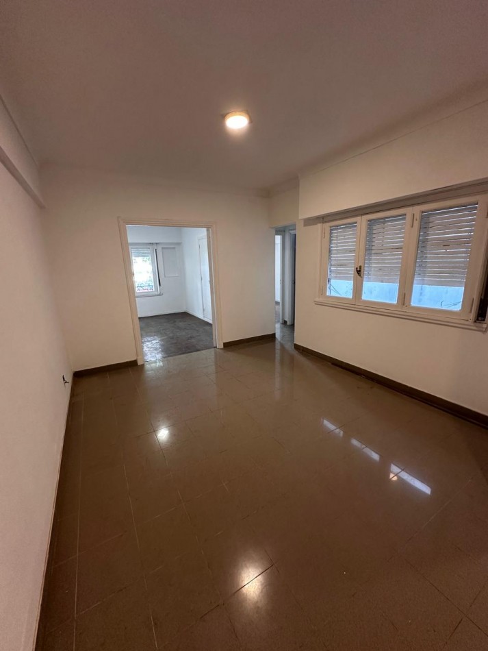 ALQUILER DEPTO 3 AMBIENTES CON DEPENDENCIA ZONA GUEMES