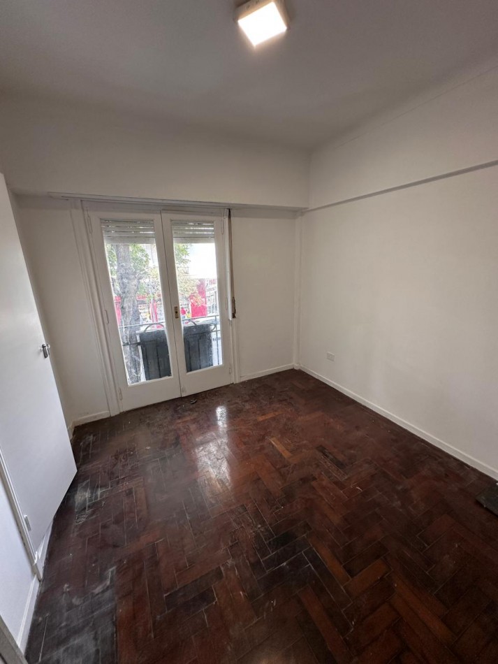 ALQUILER DEPTO 3 AMBIENTES CON DEPENDENCIA ZONA GUEMES