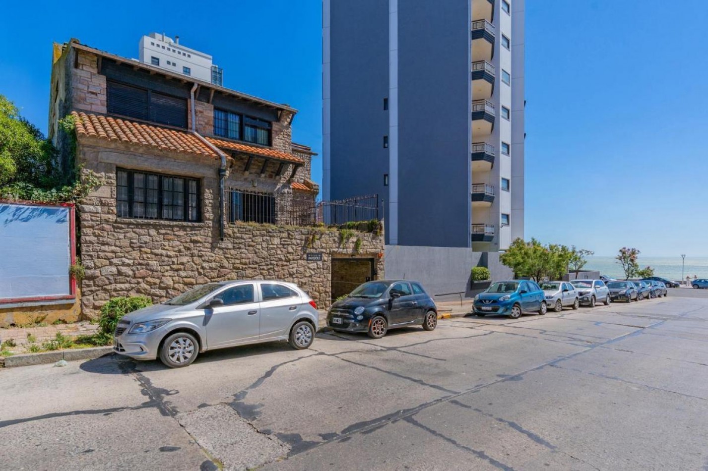 VENTA IMPORTANTE CHALET EN LA PERLA