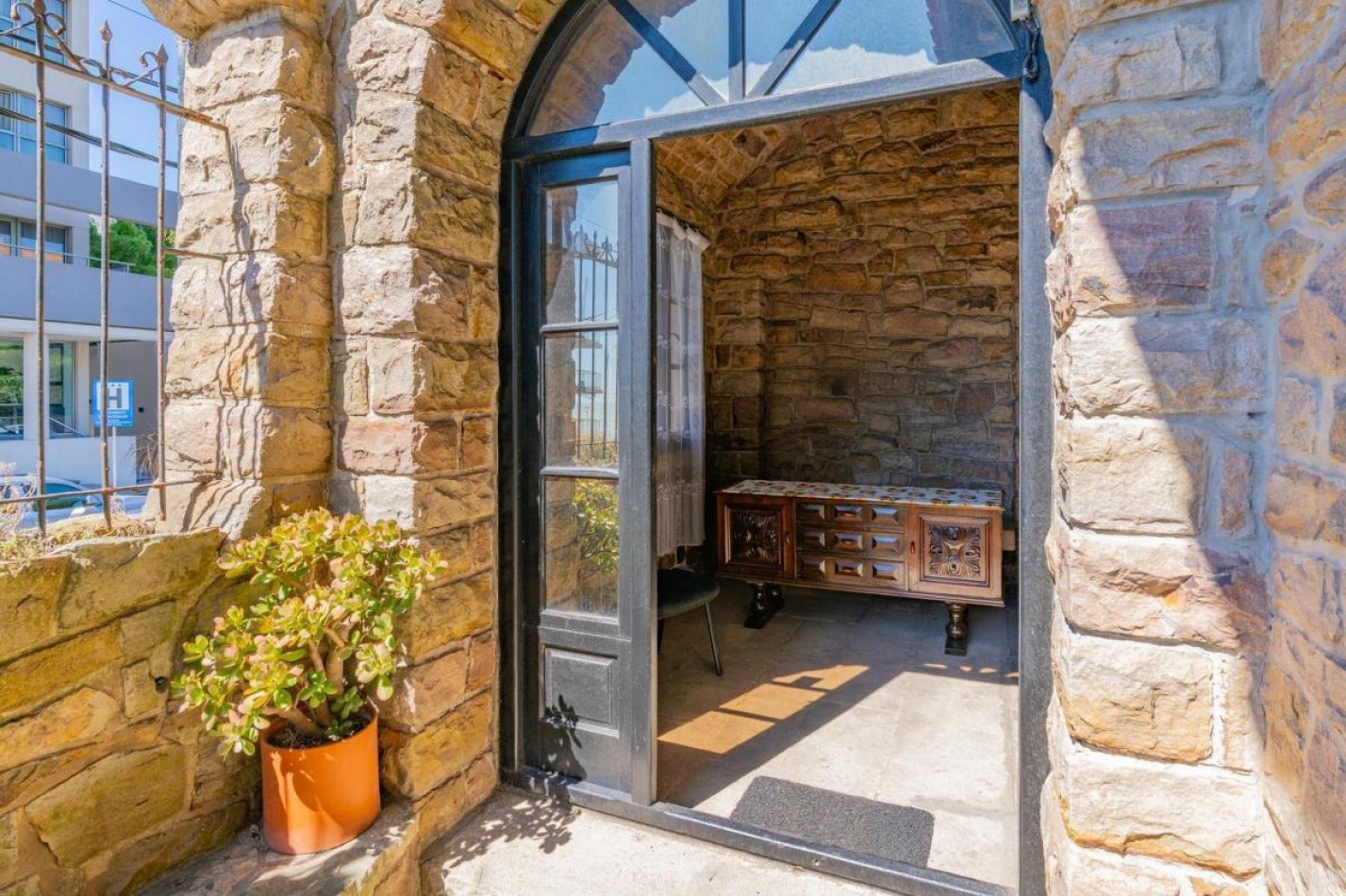 VENTA IMPORTANTE CHALET EN LA PERLA