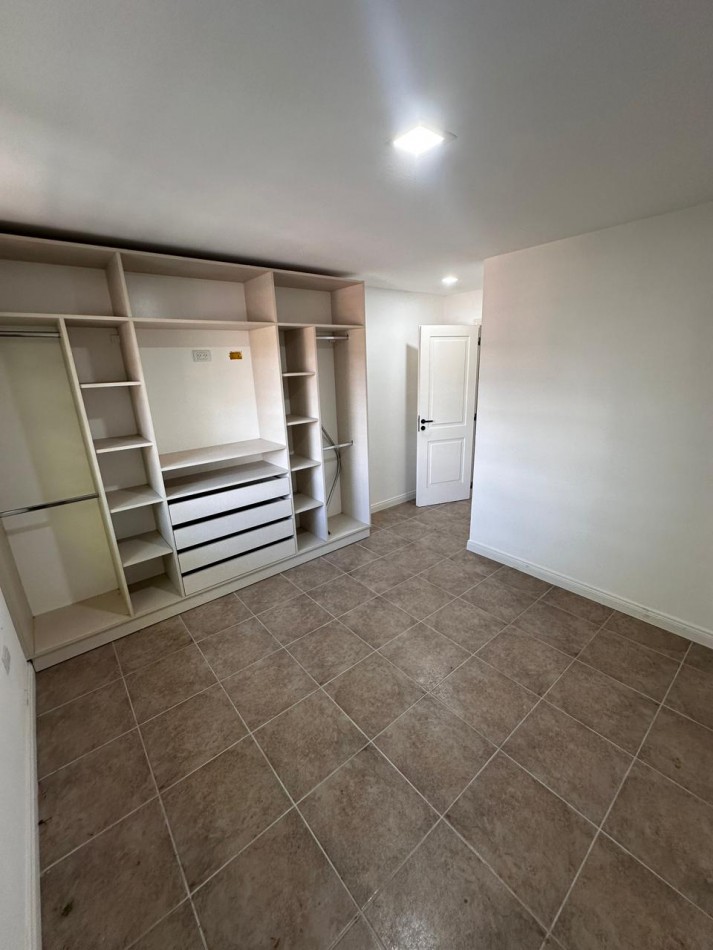 VENTA PH 3 AMBIENTES A LA CALLE 