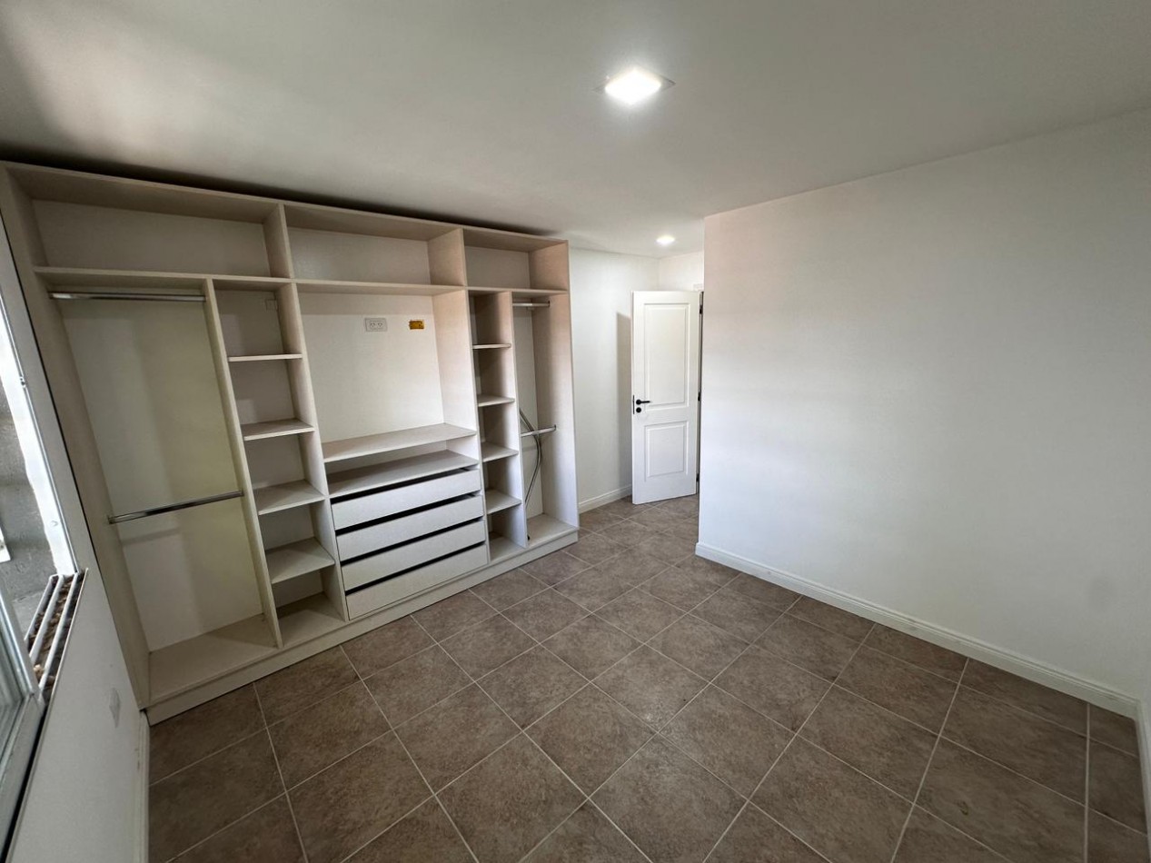 VENTA PH 3 AMBIENTES A LA CALLE 