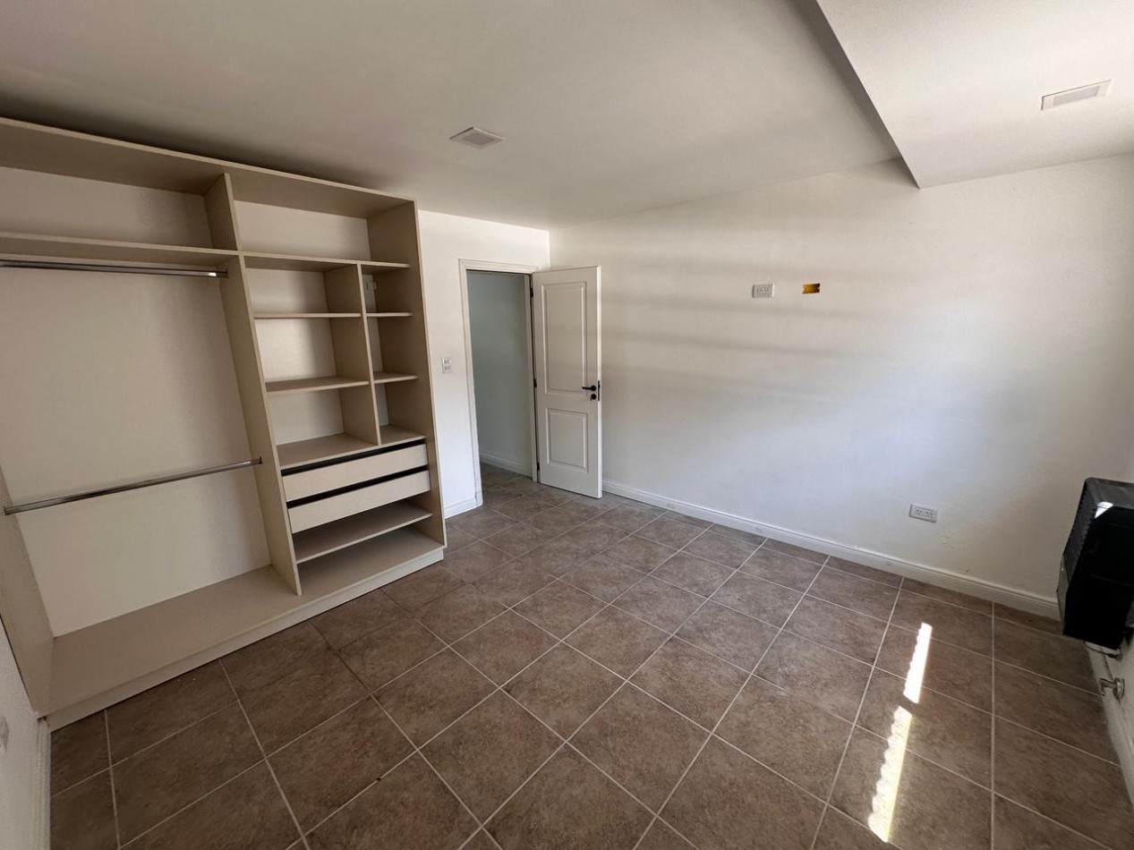 VENTA PH 3 AMBIENTES A LA CALLE 