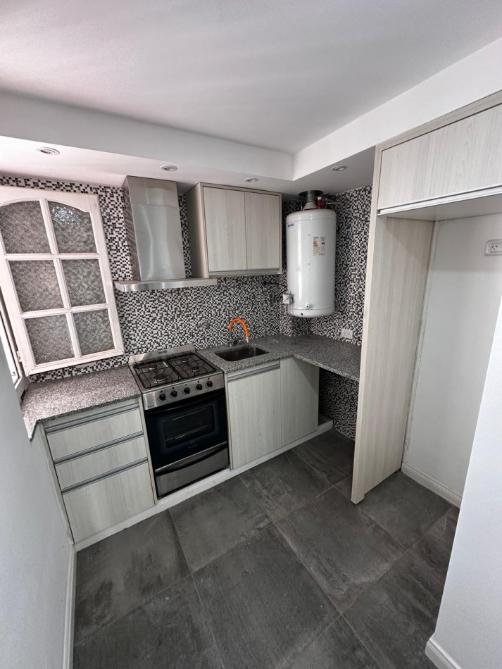 VENTA PH 3 AMBIENTES A LA CALLE 