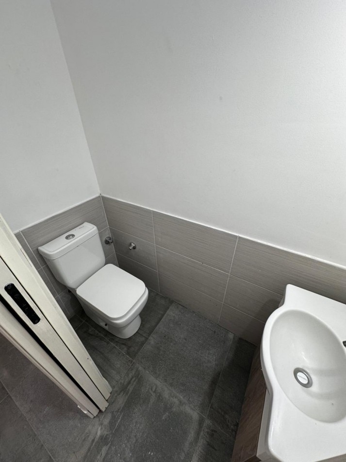 VENTA PH 3 AMBIENTES A LA CALLE 