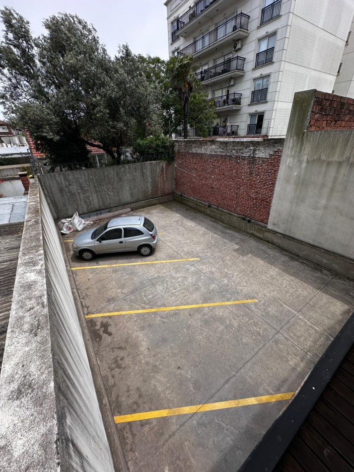 VENTA MONOAMBIENTE CON COCHERA EN CHAUVIN