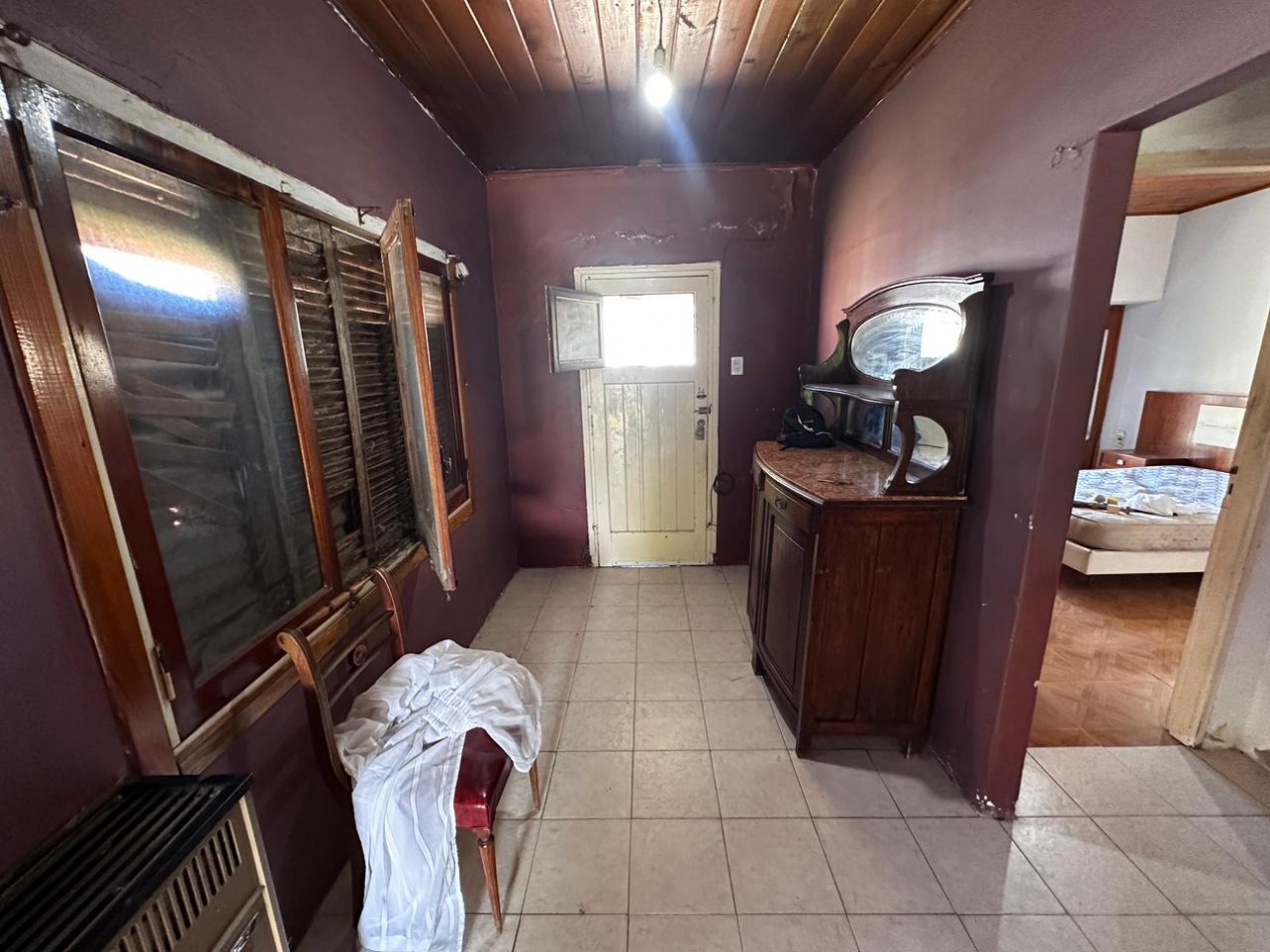 VENTA CASA 3 AMBIENTES CON PARQUE