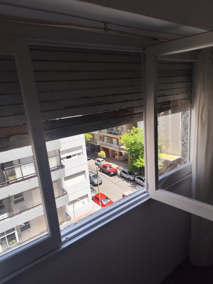 ALQUILER ESTUDIANTES 2 AMBIENTES A LA CALLE