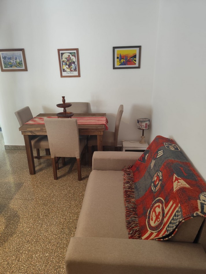 ALQUILER ESTUDIANTES 2 AMBIENTES A LA CALLE