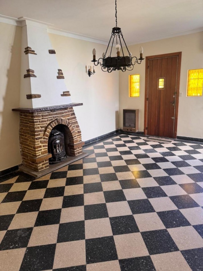 ALQUILER CHALET 6 AMBIENTES ZONA PLAZA MITRE