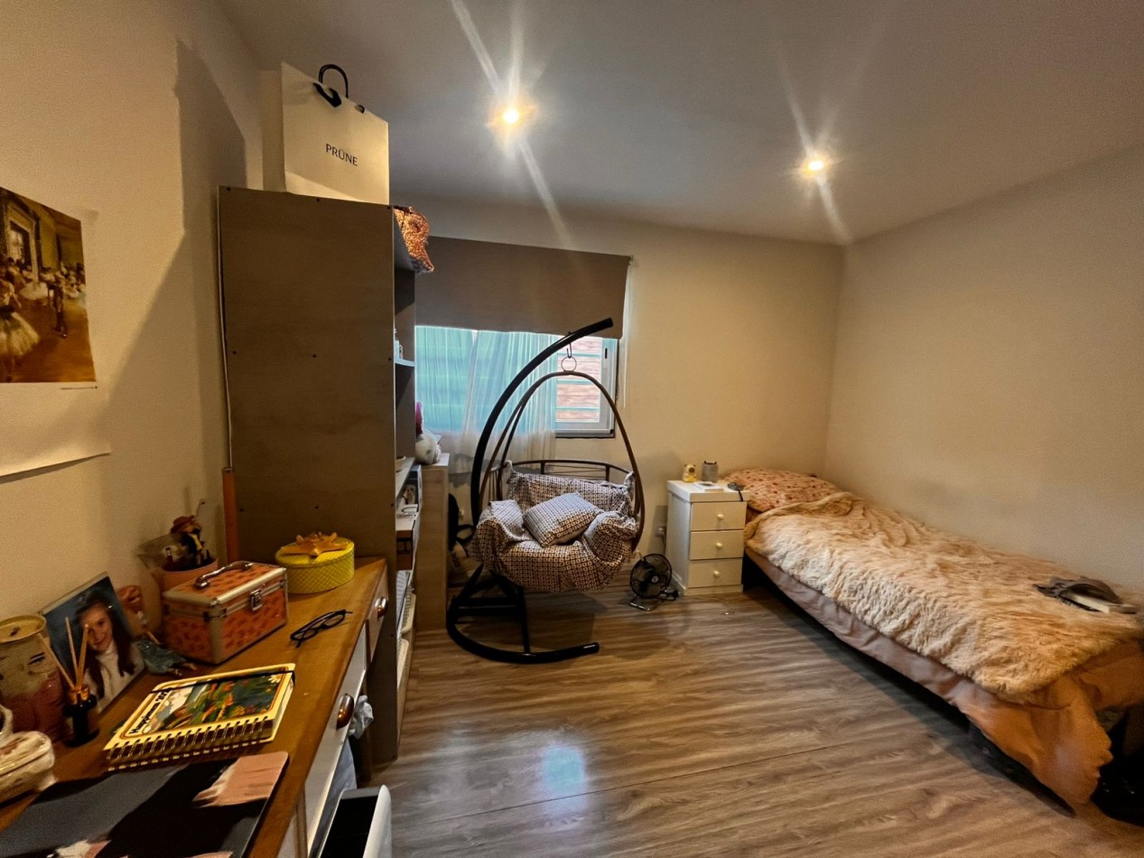 VENTA CASA 4 AMBIENTES + DEPARTAMENTO