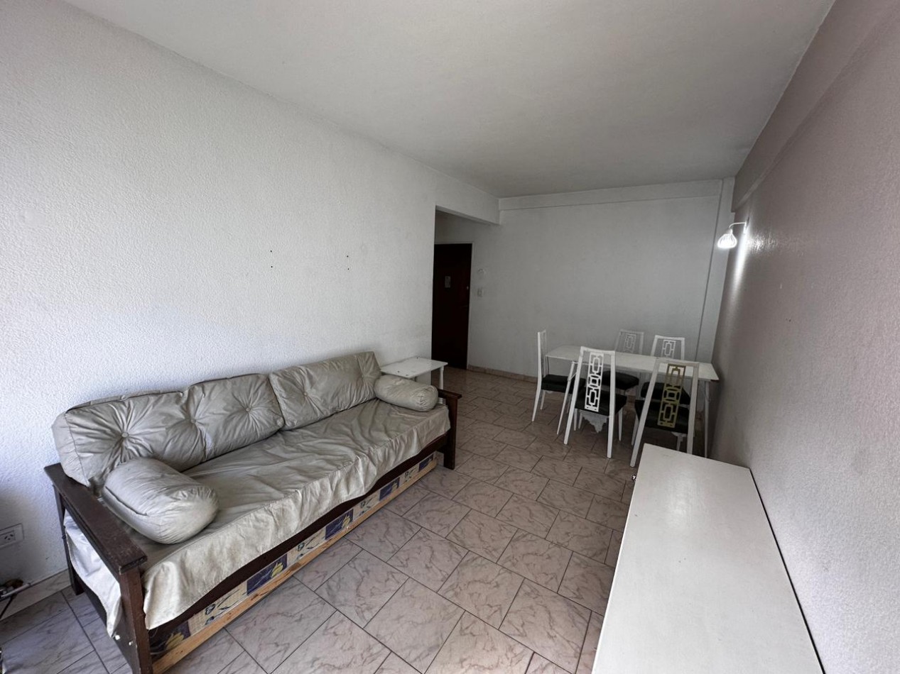 DEPARTAMENTO 2 AMBIENTES CON BALCON CONTRA FRENTE