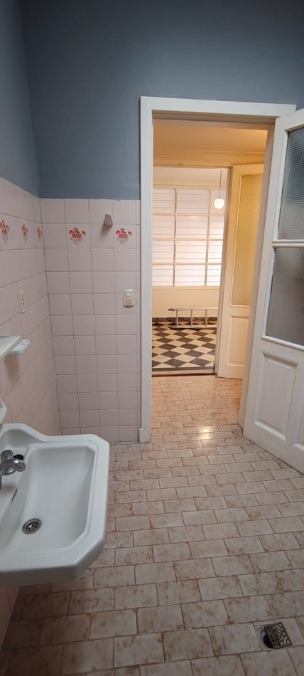 ALQUILER PH DE 2 AMBIENTES ZONA LA PERLA