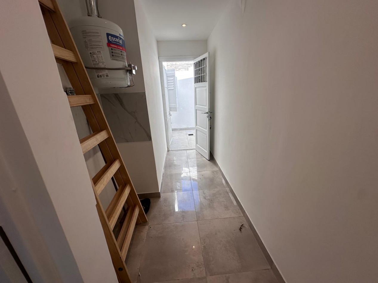 PH DOS AMBIENTES CON PATIO RECICLADO A NUEVO 