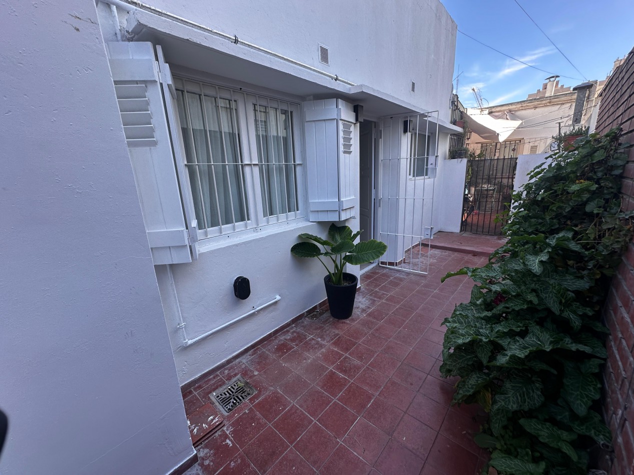 PH DOS AMBIENTES CON PATIO RECICLADO A NUEVO 